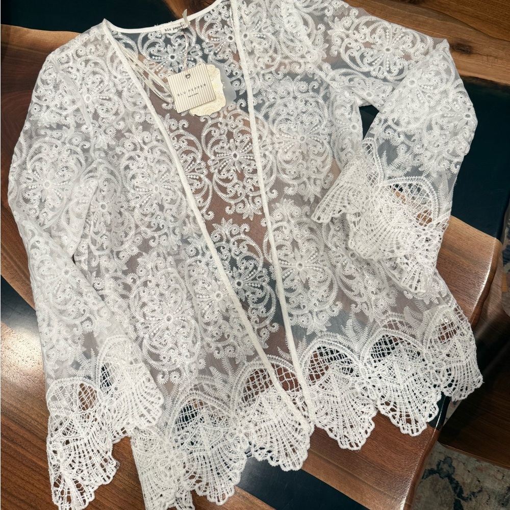 Blu Pepper Ivory Lace Top